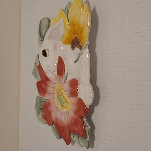 Fitz and Floyd Bunny Blooms Plate - Picture 7 of 16